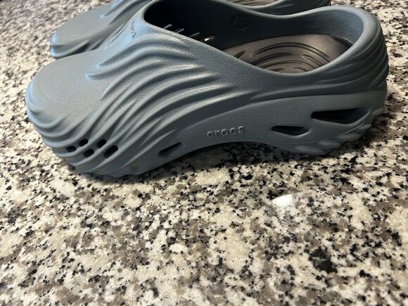 Crocs Echo Wave Women Slip-On Sandal Clogs Gray US 12 Logo Comfort Casual